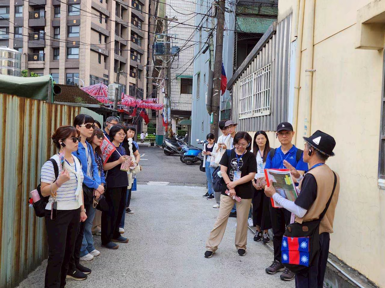 LINE_ALBUM_1140903性別承辦人員共識營_251125_432